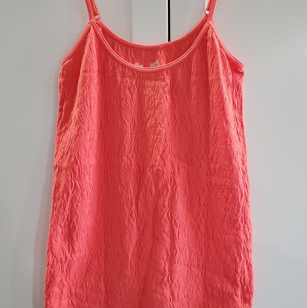 Stretchy tank